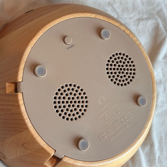 Young Living Aria Diffuser - MISSING TOP - Picture 5 of 9